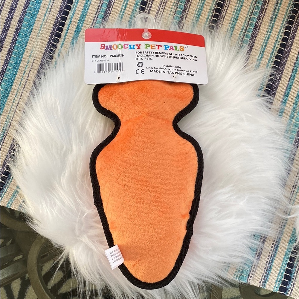 New Orange and Green Carrot Dog Toy - Picture 2 of 2